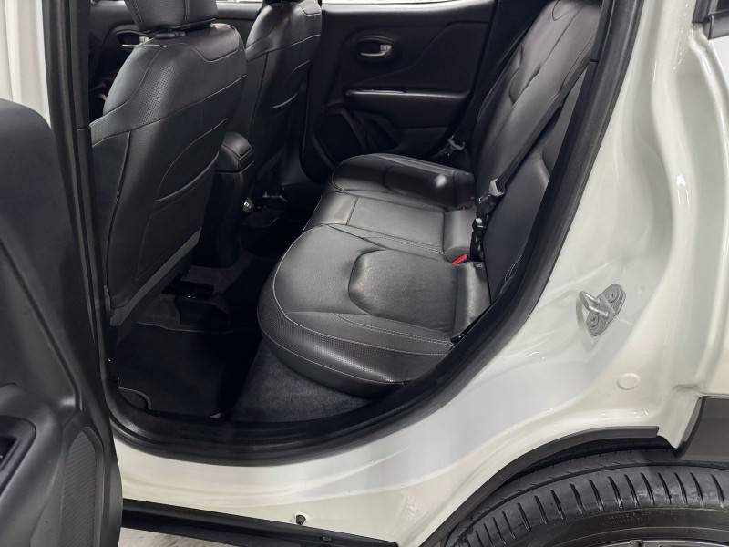 JEEP - RENEGADE - 2022/2022 - Branca - R$ 125.900,00