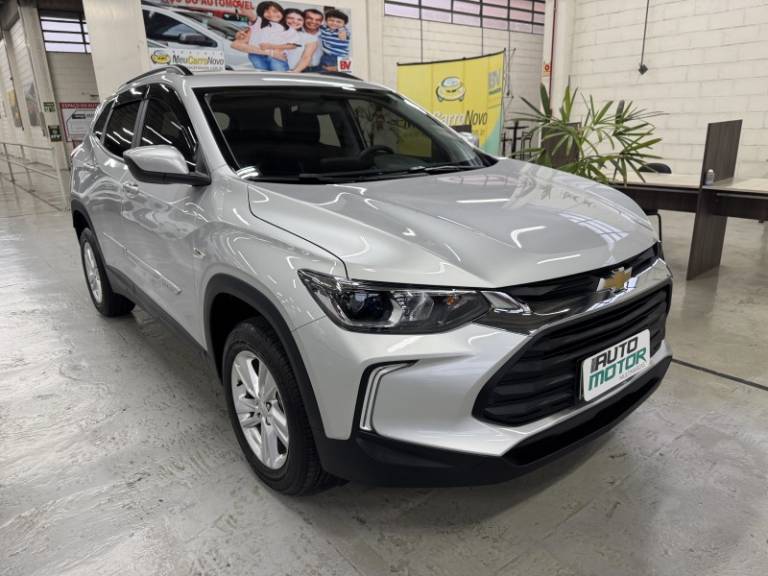 CHEVROLET - TRACKER - 2023/2023 - Prata - R$ 105.900,00