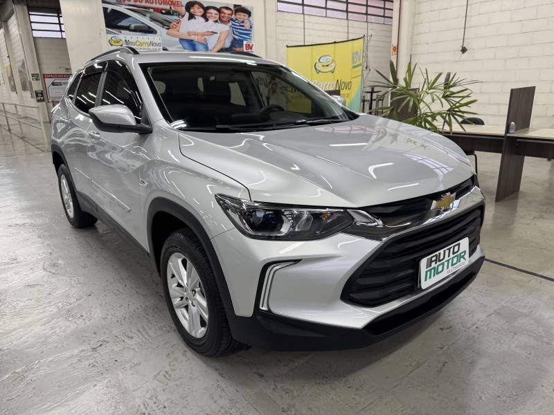 CHEVROLET - TRACKER - 2023/2023 - Prata - R$ 105.900,00