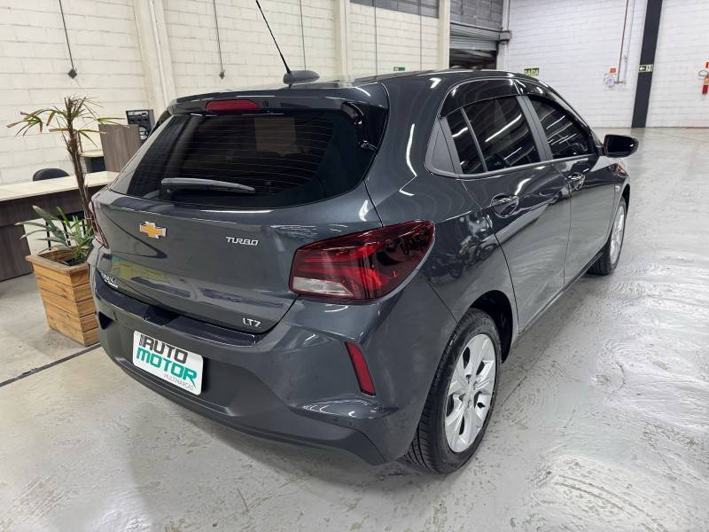 CHEVROLET - ONIX - 2024/2024 - Cinza - R$ 93.900,00
