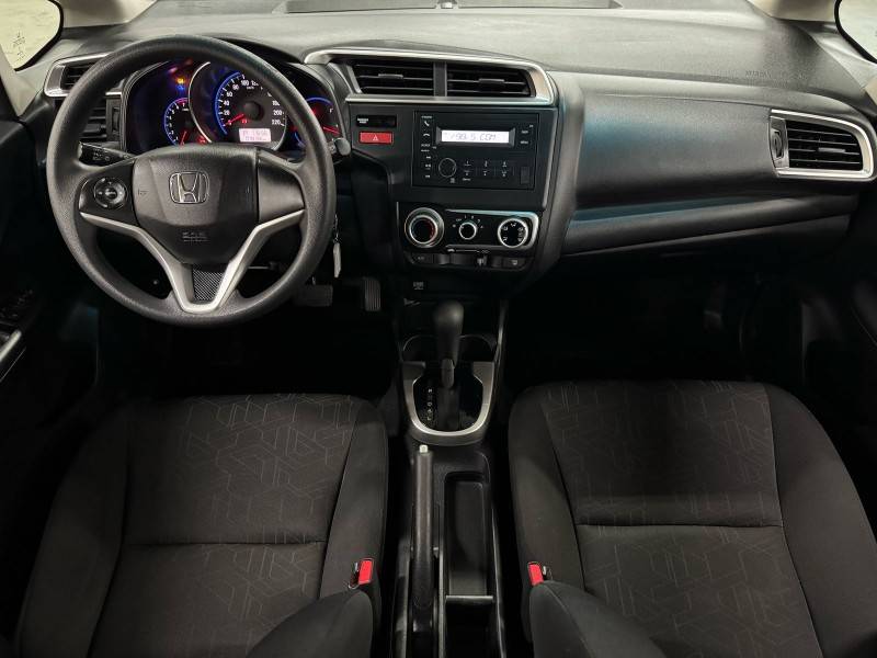 HONDA - FIT - 2017/2017 - Branca - R$ 73.900,00