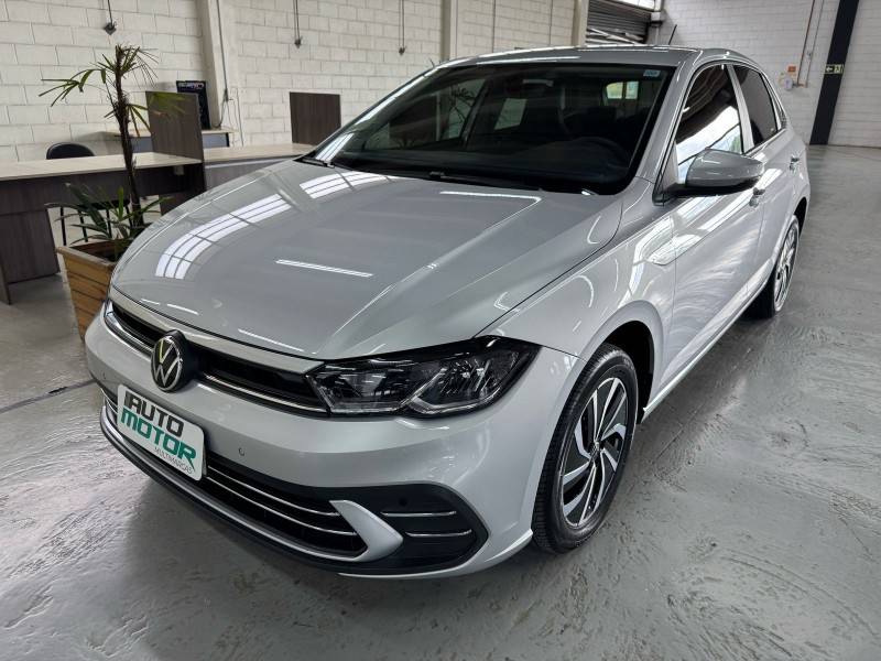 VOLKSWAGEN - POLO - 2023/2023 - Prata - R$ 105.900,00