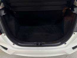 HONDA - FIT - 2017/2017 - Branca - R$ 73.900,00