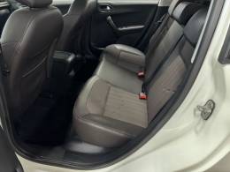 PEUGEOT - 2008 - 2016/2016 - Branca - R$ 59.900,00