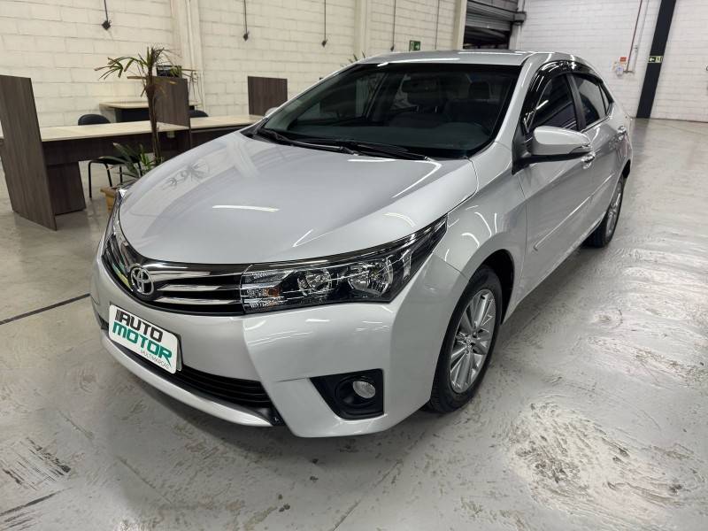 TOYOTA - COROLLA - 2017/2017 - Prata - R$ 93.900,00