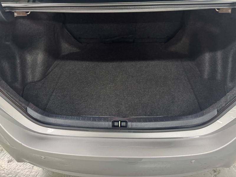 TOYOTA - COROLLA - 2017/2017 - Prata - R$ 93.900,00